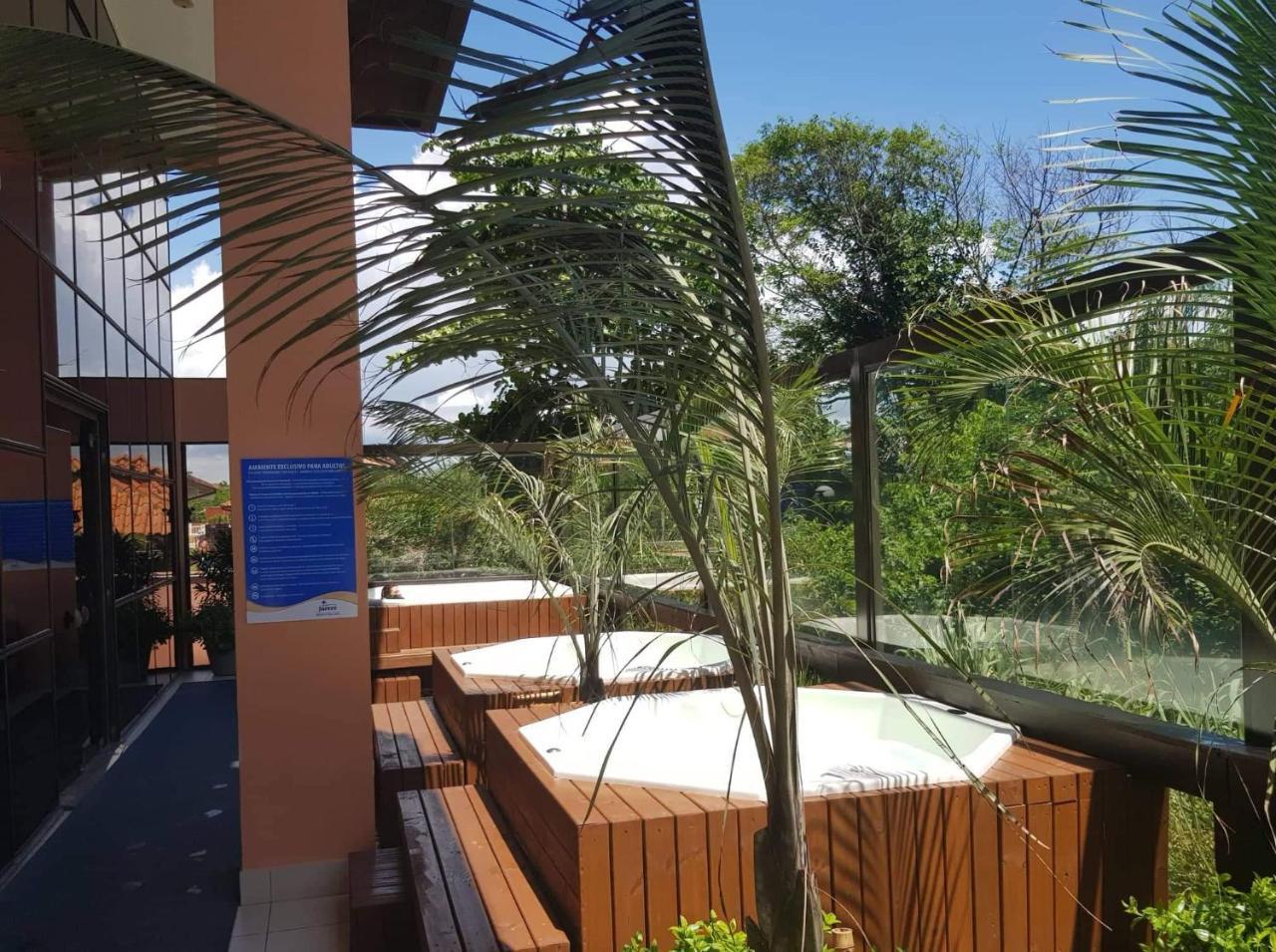 Apto Pes Na Areia Em Hotel Jurere Beach Jurere Internacional Florianópolis Buitenkant foto
