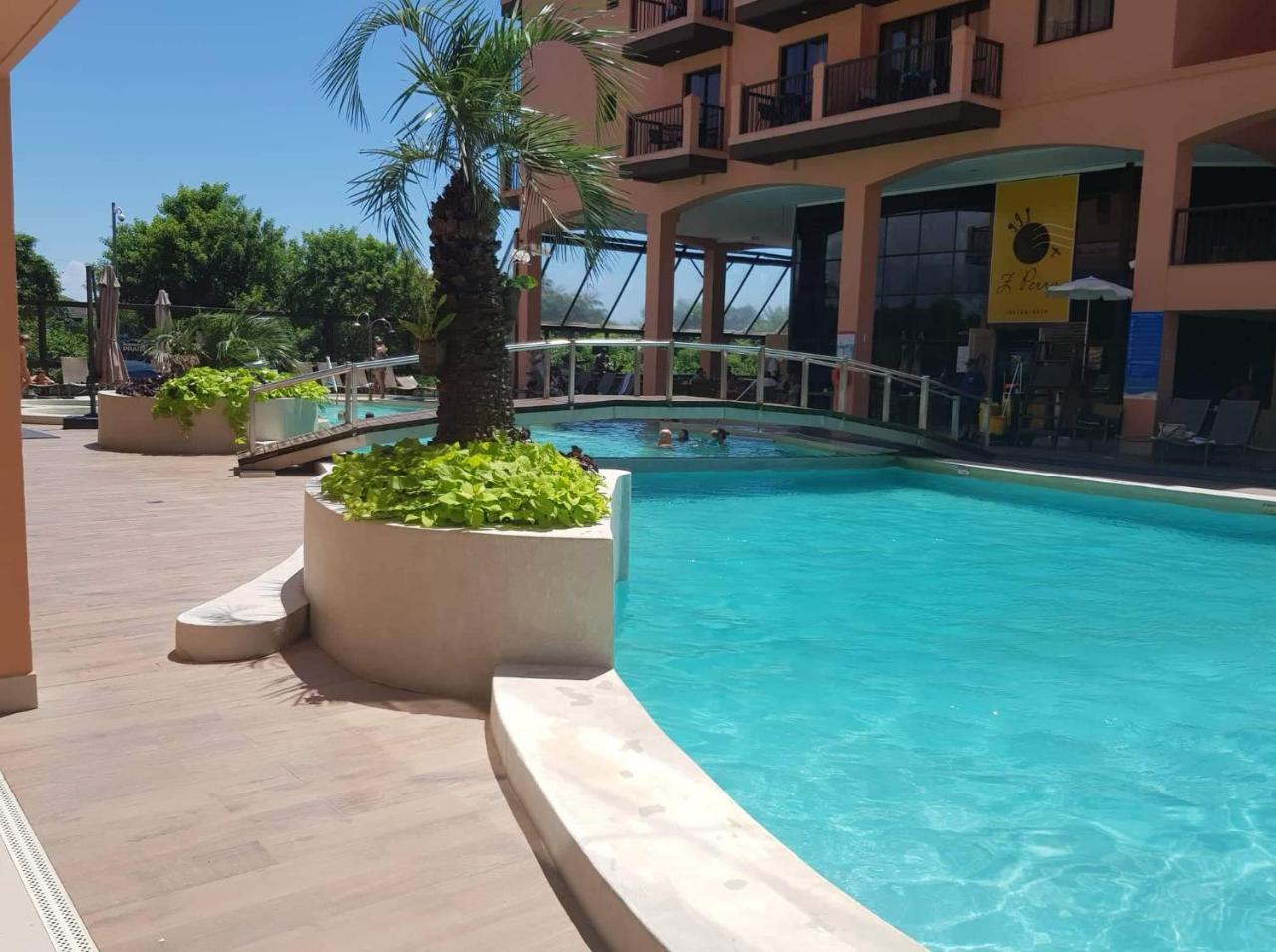Apto Pes Na Areia Em Hotel Jurere Beach Jurere Internacional Florianópolis Buitenkant foto